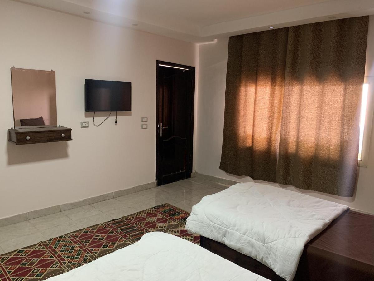 King Khufu Pyramids View Hotel Kafret el-Gabal Exterior foto