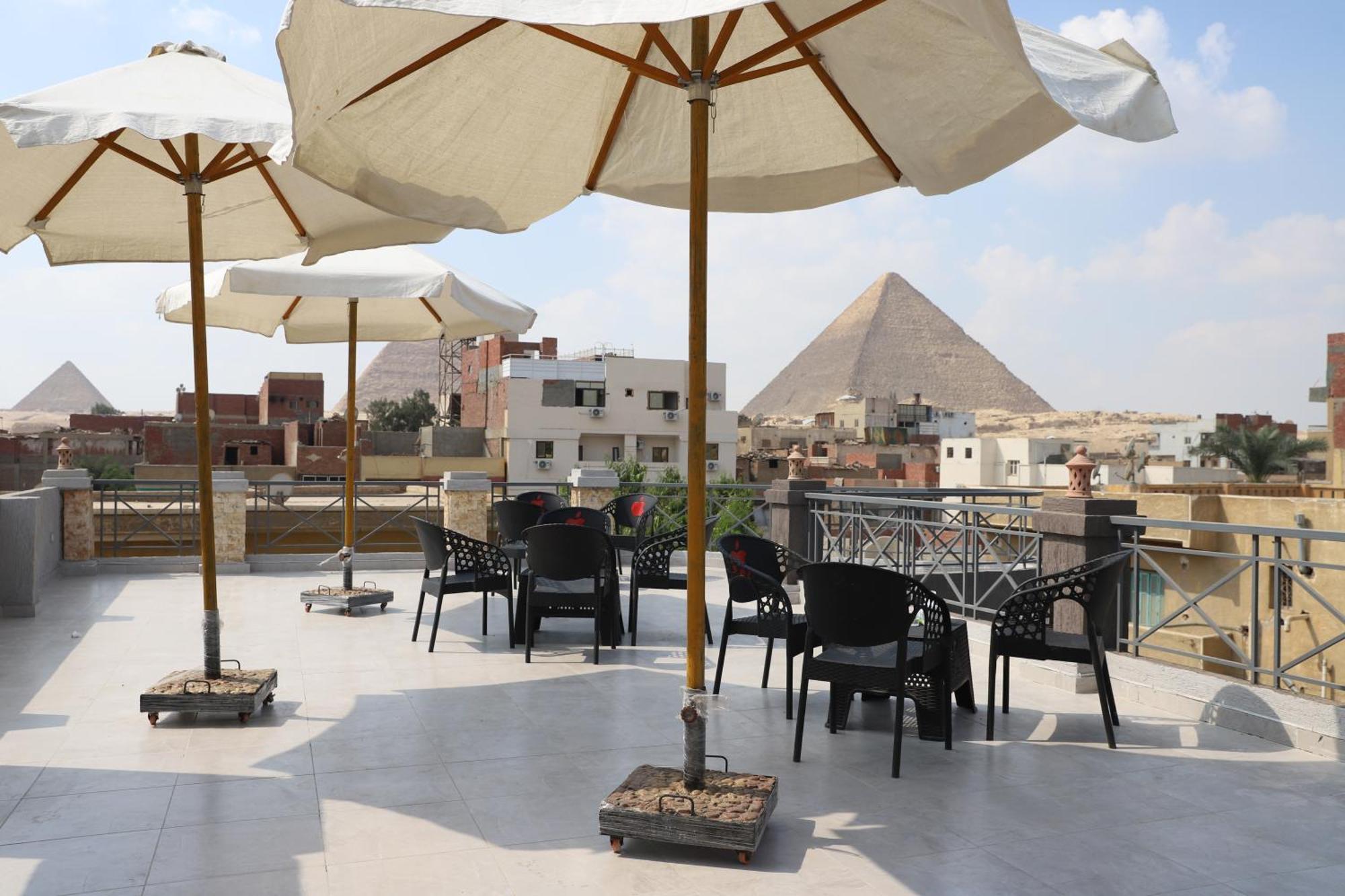 King Khufu Pyramids View Hotel Kafret el-Gabal Exterior foto