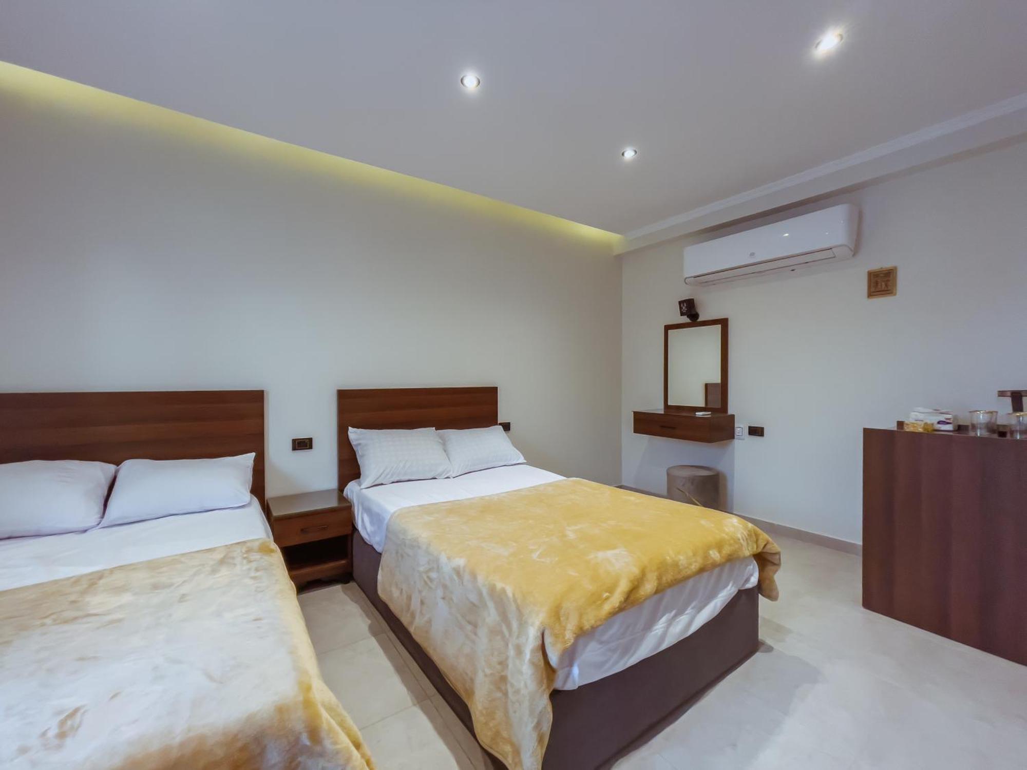 King Khufu Pyramids View Hotel Kafret el-Gabal Cameră foto