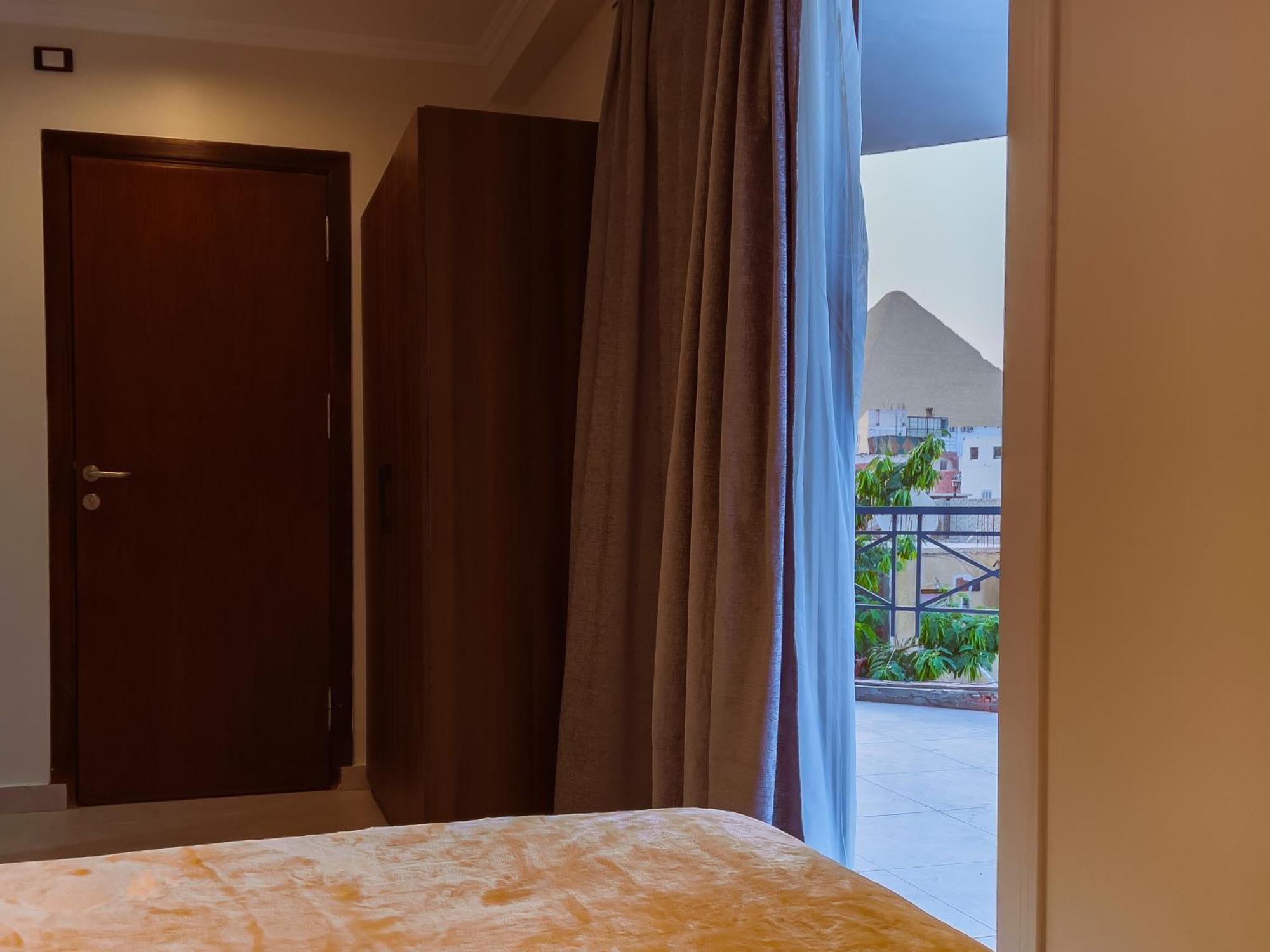 King Khufu Pyramids View Hotel Kafret el-Gabal Cameră foto